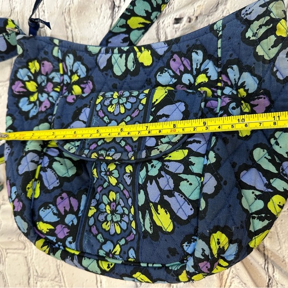 Vera Bradley Indigo Pop Quilted Cotton Crossbody Excellent Pre-Owned Condition - Picture 5 of 16